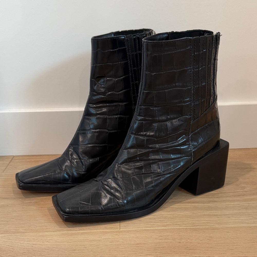 Schultz Black Croc-Embossed Square Toe Block Heel Ankle Boots